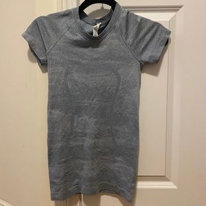 Lululemon swiftly tech short sleeve